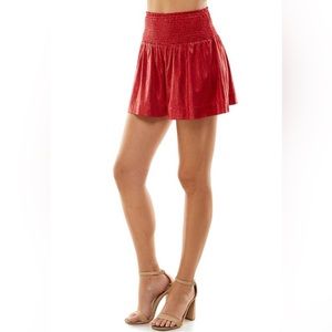 TCEC shimmer shorts